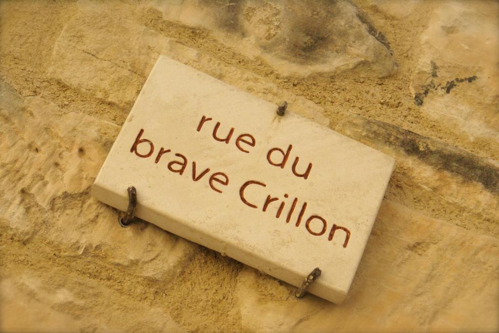 Hotel Le Crillon Murs  Exterior foto