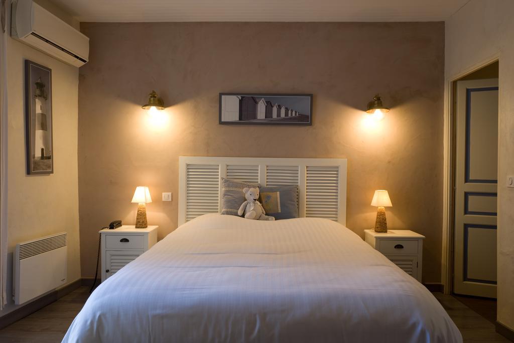 Hotel Le Crillon Murs  Exterior foto