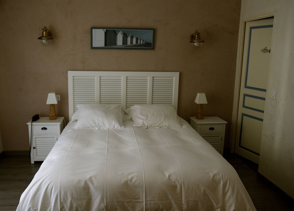 Hotel Le Crillon Murs  Exterior foto
